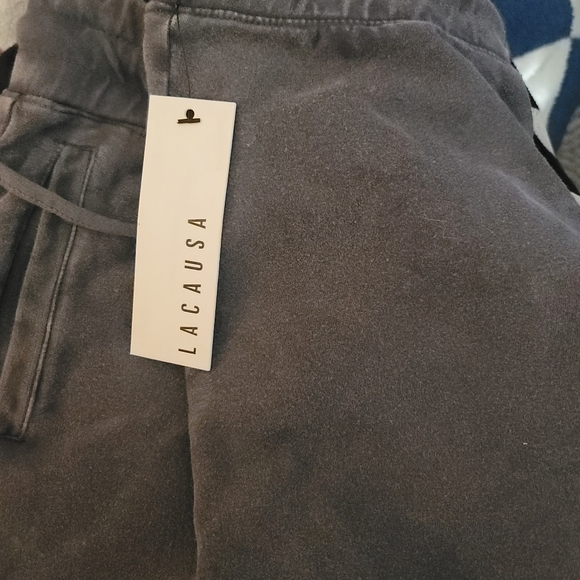 LACAUSA, Soft Fleece Sweat Shorts, Grey, Size Small, NWT - Picture 4 of 5